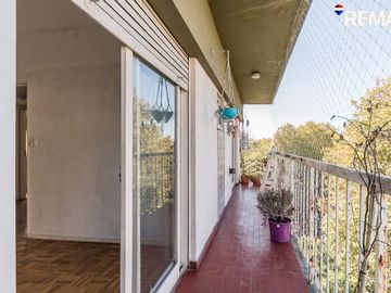 VENTA DEPARTAMENTO 4 AMB CON BALCON- FLORES
