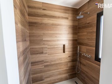 Venta Casa 5 amb a estrenar en Medal CC, Pilar