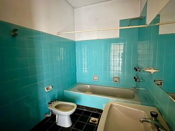 Venta Casa 4 Dormitorios a Refaccionar La Plata