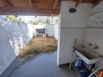 VENTA TRÍPLEX APTO CRÉDITO - B° SANTA GENOVEVA