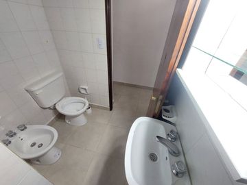 VENTA TRÍPLEX APTO CRÉDITO - B° SANTA GENOVEVA