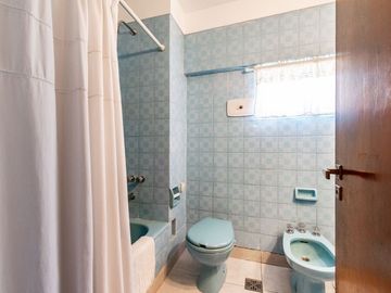 VENTA DEPARTAMENTO 4 AMB CON PATIO EN  VTE LOPEZ