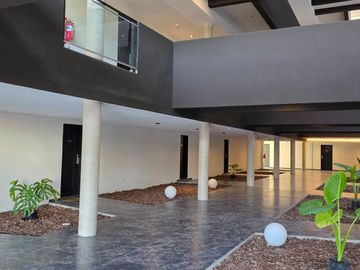 VENTA MONOAMBIENTE HURLINGHAN PATIO PROPIO YPILETA