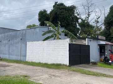 Duplex yerba buena, Boulevard 700