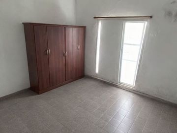 Duplex yerba buena, Boulevard 700