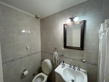 CASA VENTA PARQUE CHACABUCO  QUINCHO Y TERRAZA