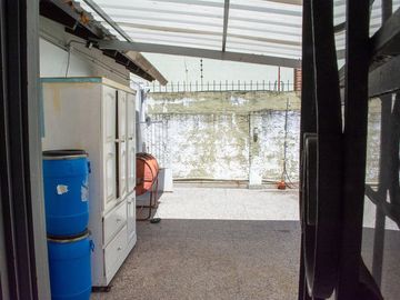 Casa 3 amb en venta Lomas del mirador con jardin