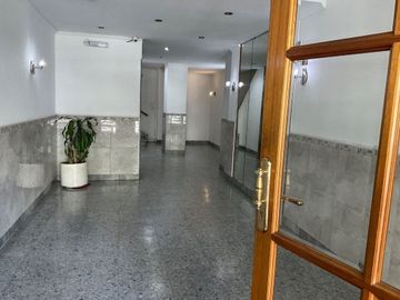 VENTA Departamento 3 Ambientes Muy Luminoso | A 1 Cuadra de Estación Constitución y Universidades