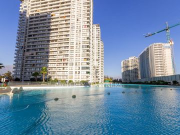 Gran departamento mariposa en condominio Laguna, MACUL
