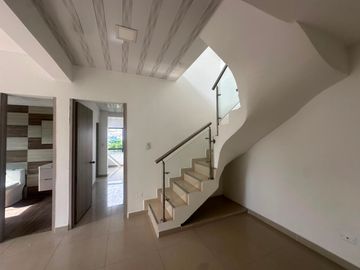 APARTAMENTO EN ARRIENDO/ LA CIRCUNVALAR / PEREIRA