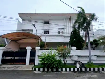 Manyar Kertoarjo dekat Bonet