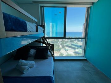 Apartamento en venta de 2 habitaciones con balcón en Santa marta, Playa Salguero.