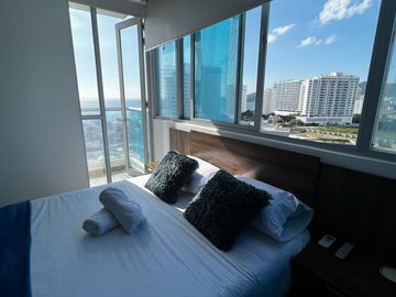 Apartamento en venta de 2 habitaciones con balcón en Santa marta, Playa Salguero.