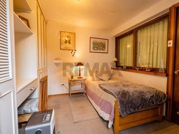 CASA UN PISO VITACURA / LAS HUALTATAS
