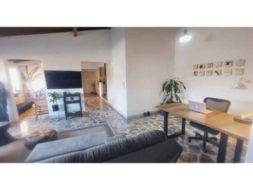 Venta de Apartamento en Santa Teresita, Laureles-Renta activa