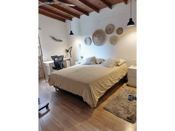 Venta de Apartamento en Santa Teresita, Laureles-Renta activa
