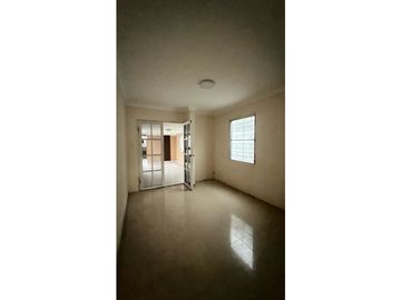 SE ALQUILA AMPLIA CASA EN CHANIS