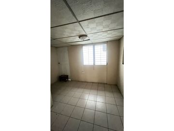 SE ALQUILA AMPLIA CASA EN CHANIS