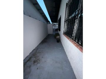 SE ALQUILA AMPLIA CASA EN CHANIS