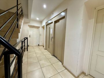 Venta departamento tres ambientes en Caseros