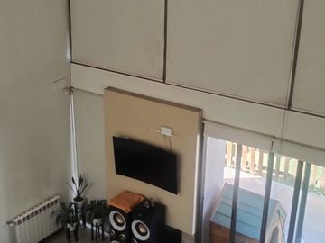 Casa Duplex 4ta oeste 8 años antiguedad