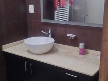 Casa Duplex 4ta oeste 8 años antiguedad