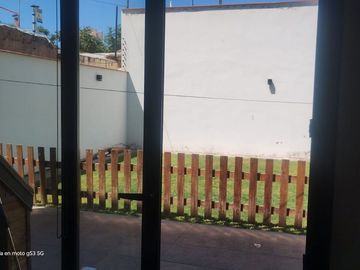 Casa Duplex 4ta oeste 8 años antiguedad