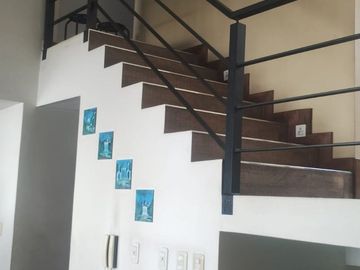 Casa Duplex 4ta oeste 8 años antiguedad