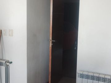 Casa Duplex 4ta oeste 8 años antiguedad