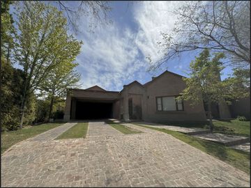 venta casa barrio privado chacras de coria