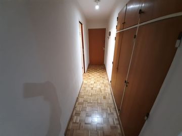Venta depto 2 ambientes con balcon Recoleta