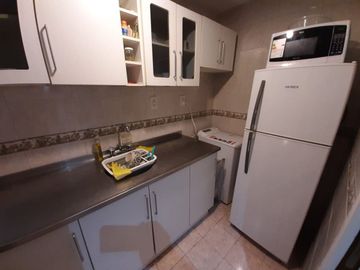 Venta depto 2 ambientes con balcon Recoleta