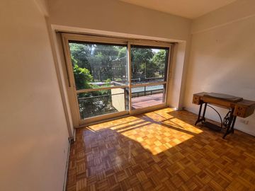 Venta departamento 4 ambientes c Balcon y Cochera