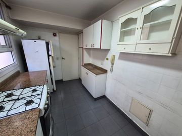 Venta departamento 4 ambientes c Balcon y Cochera
