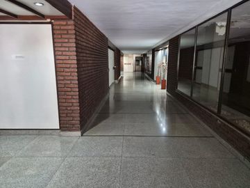 Venta departamento 4 ambientes c Balcon y Cochera