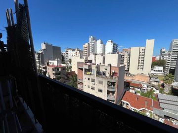 VENTA 3 AMB C/BALCÓN-PISO ALTO-FRENTE-CABALLITO