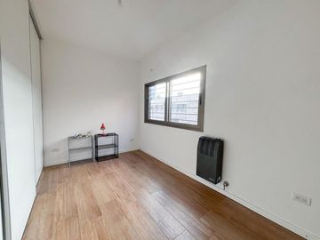 VENTA DUPLEX 3 AMB C/PARQUE Y COCHERA ITUZAINGO