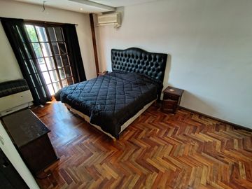 VENTA CASA 4 Amb. c/JARDIN y PILETA - OPORTUNIDAD!
