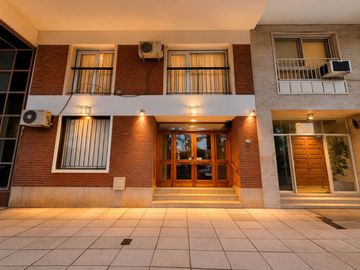 Dpto. 3 amb. en venta piso alto Avda. Libertador