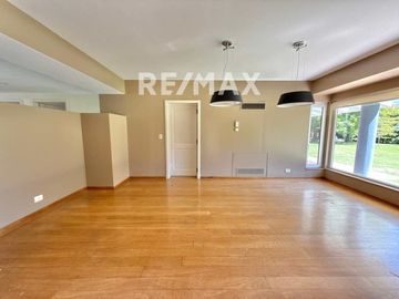 VENTA CASA 4 dormitorios HIGHLAND PARK gran parque