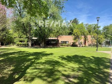 VENTA CASA 4 dormitorios HIGHLAND PARK gran parque