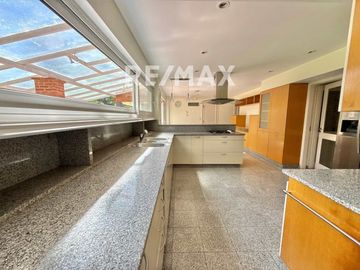 VENTA CASA 4 dormitorios HIGHLAND PARK gran parque