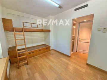 VENTA CASA 4 dormitorios HIGHLAND PARK gran parque