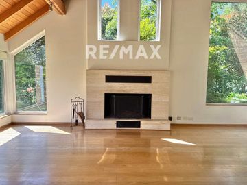VENTA CASA 4 dormitorios HIGHLAND PARK gran parque