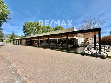 VENTA CASA 4 dormitorios HIGHLAND PARK gran parque