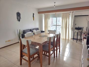 VENTA DEPARTAMENTO DOS DORMITORIOS CENTRO/PERMUTA