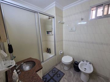 VENTA DEPARTAMENTO DOS DORMITORIOS CENTRO/PERMUTA