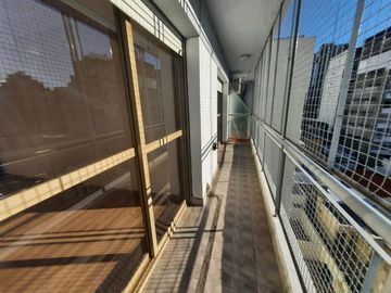 VENTA DEPARTAMENTO DOS DORMITORIOS CENTRO/PERMUTA