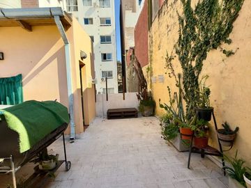 CASA DE PASILLO EN VENTA 3 DORM BARRIO MARTIN