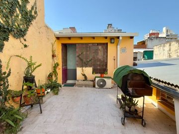 CASA DE PASILLO EN VENTA 3 DORM BARRIO MARTIN